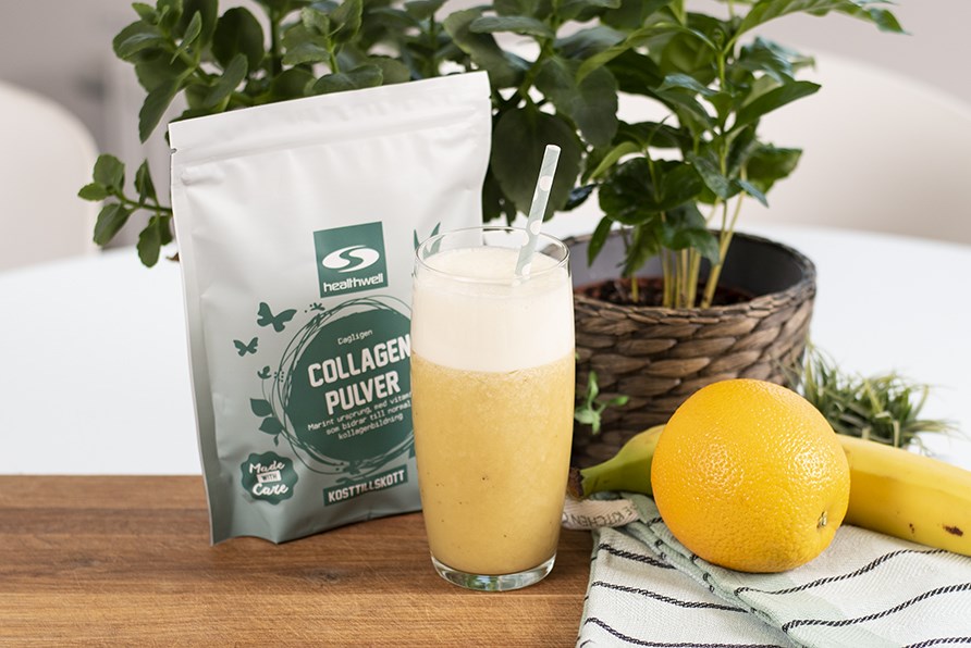 Smoothie with collagen, orange juice, chamomile tea served with straws.
